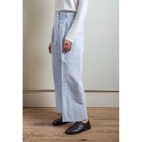 Bergfabel "Katia" Pleated Pant in Sweet Blue, size 44IT (fits like a size 2/4) - Picture 2 of 10